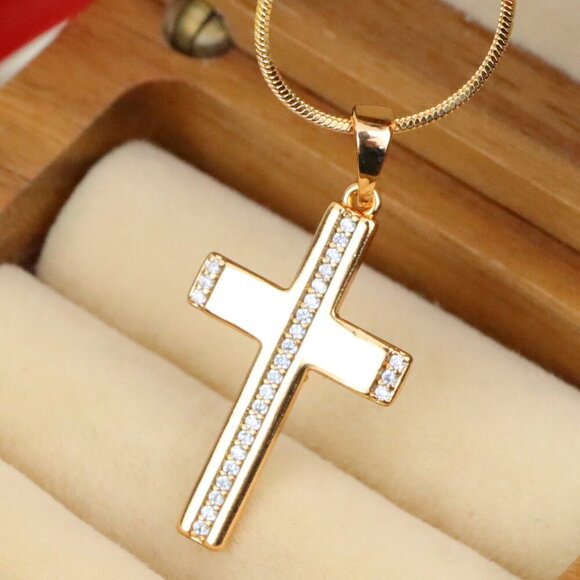 "Elegant Rose Gold Cross Pendant with Crystal Inlay Design, XPPT1269 - Picture 1 of 13
